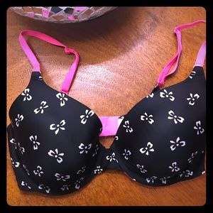 Victoria’s Secret Bra 32D Black